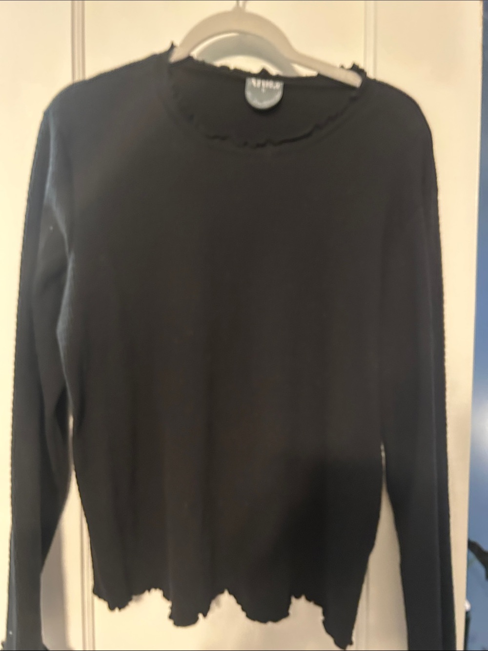 Black Women’s Lightweight Crewneck Sweater - ARULA